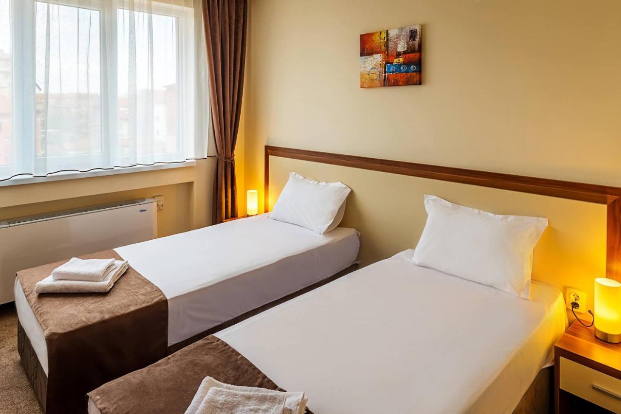 Family Hotel Bulgaria Kharmanli Zewnętrze zdjęcie